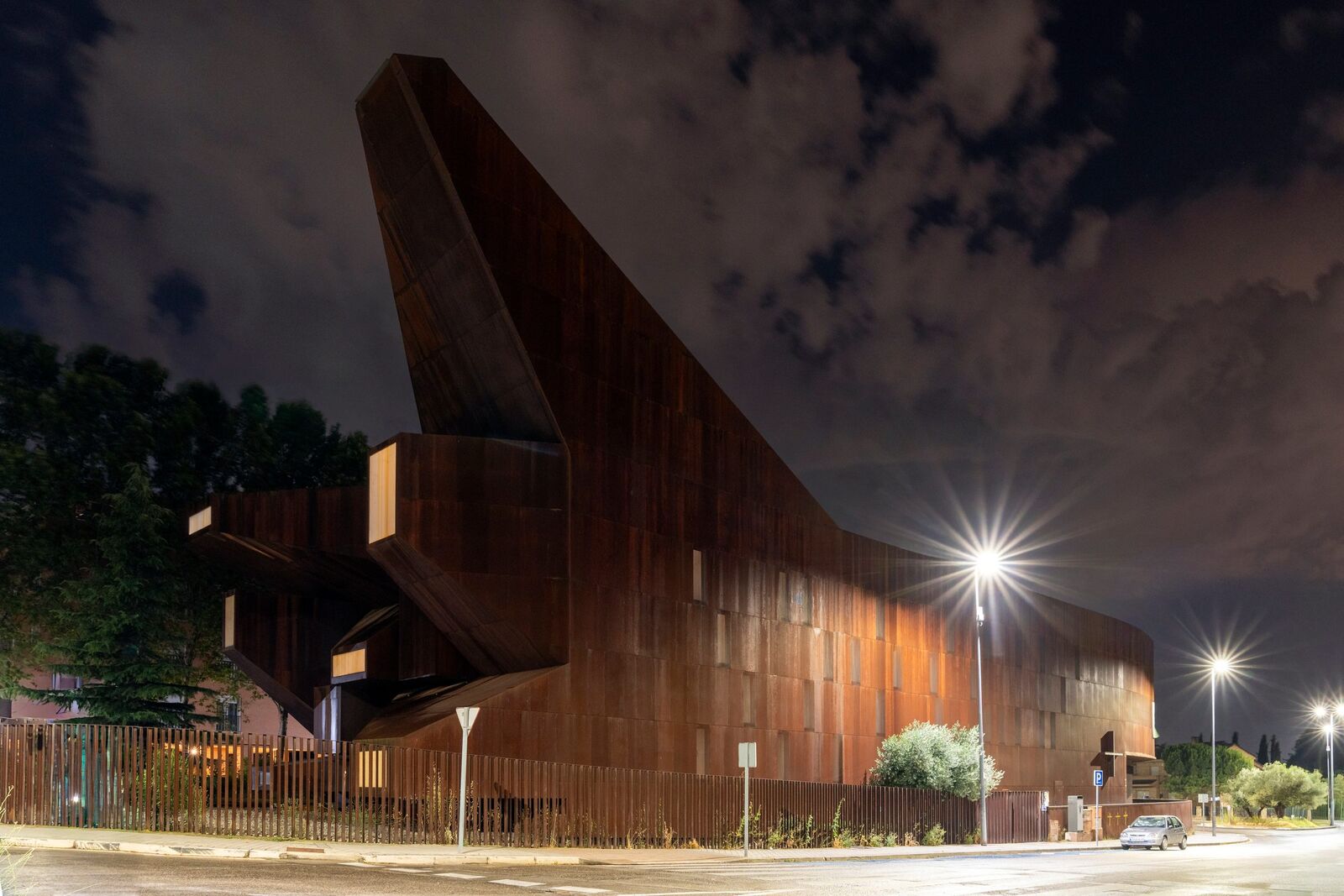 Parroquia Santa Mónica, fotografía 18 — Luis Díaz Gil