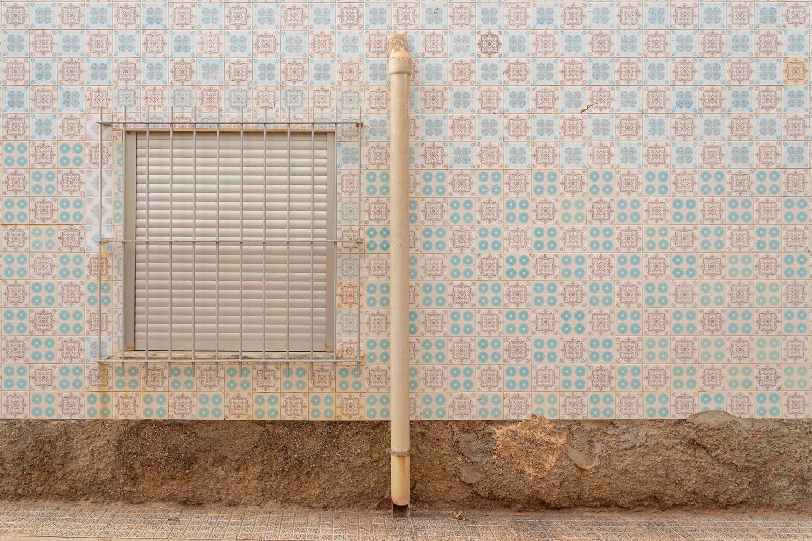 Piel de azulejo, fotografía 6 — Luis Díaz Gil