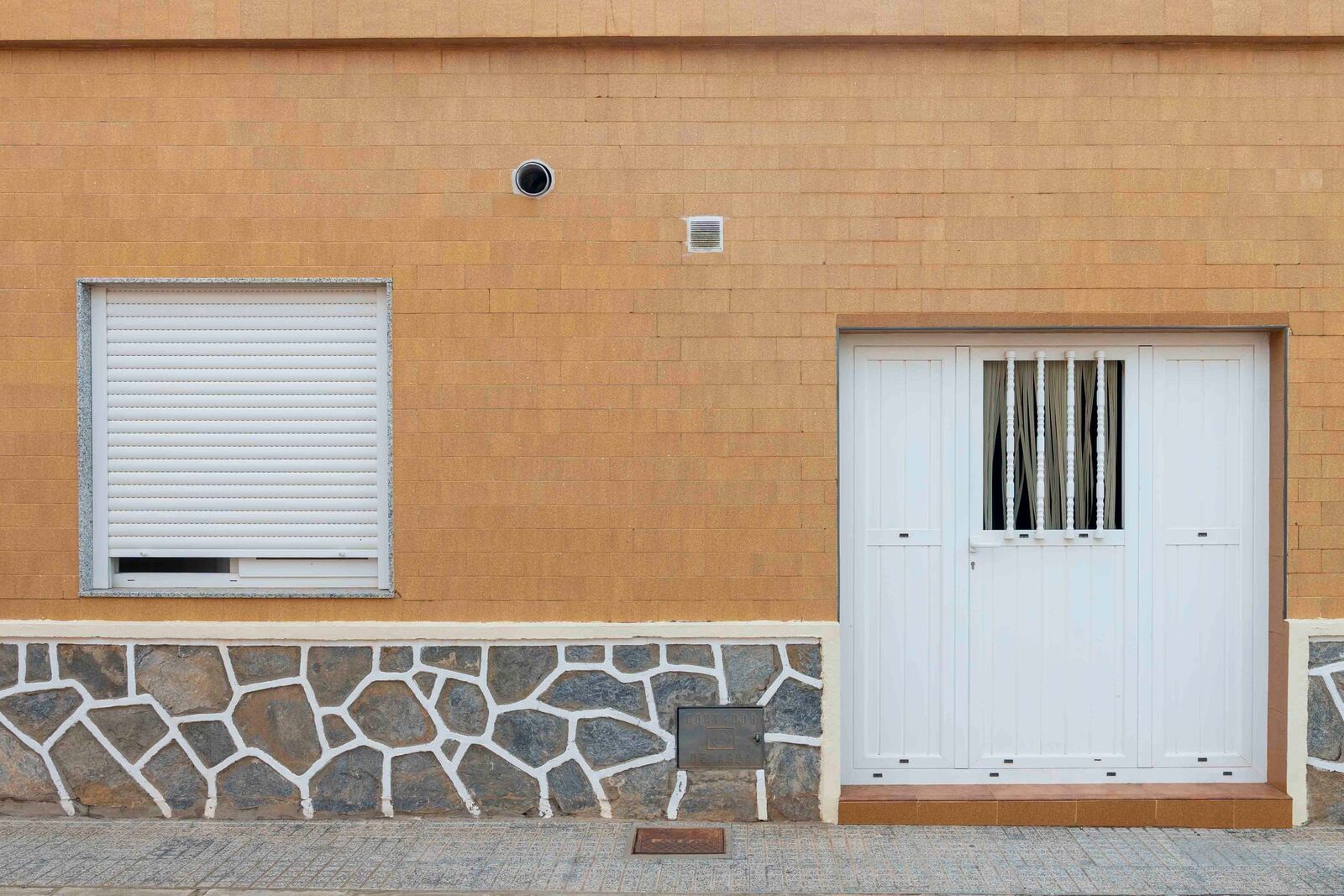 Piel de azulejo, fotografía 23 — Luis Díaz Gil