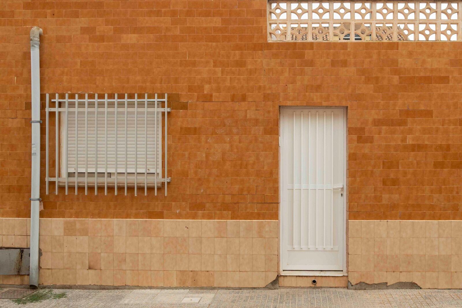 Piel de azulejo, fotografía 29 — Luis Díaz Gil