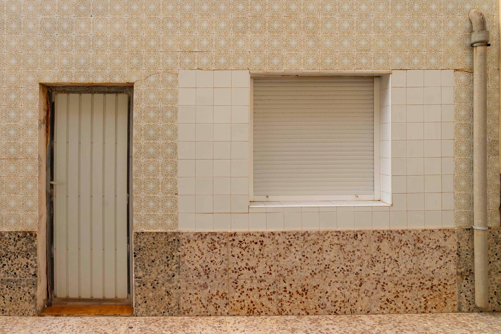 Piel de azulejo, fotografía 30 — Luis Díaz Gil